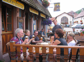 auberge met bier en wijn